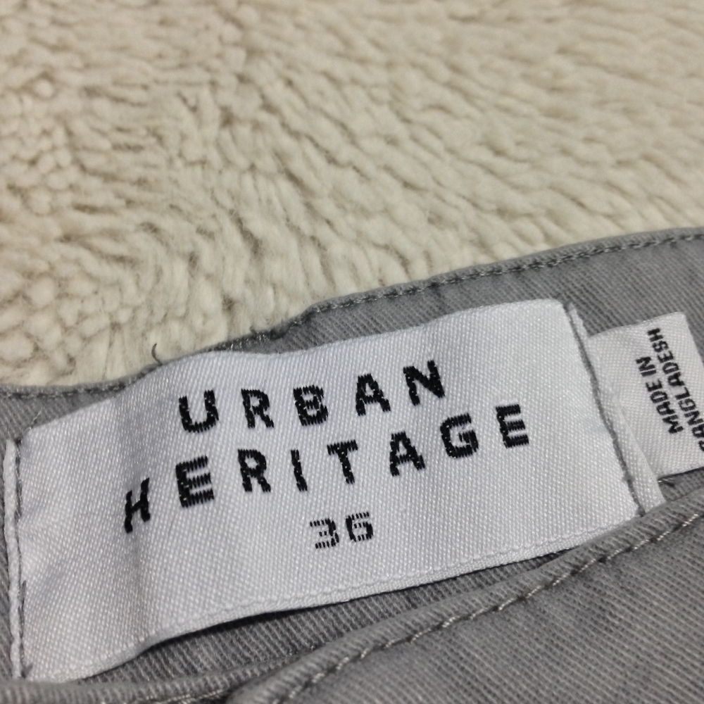 Urban Heritage | Gray Flat Front Men Shorts | Size 36 - Picture 3 of 7